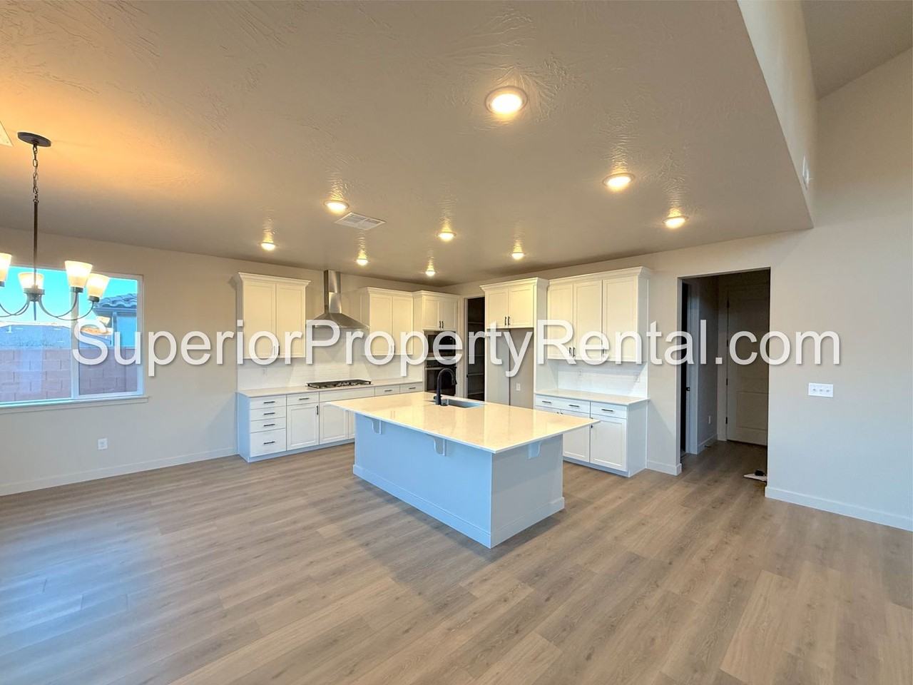 623 S 230 W - Photo 5 of 16