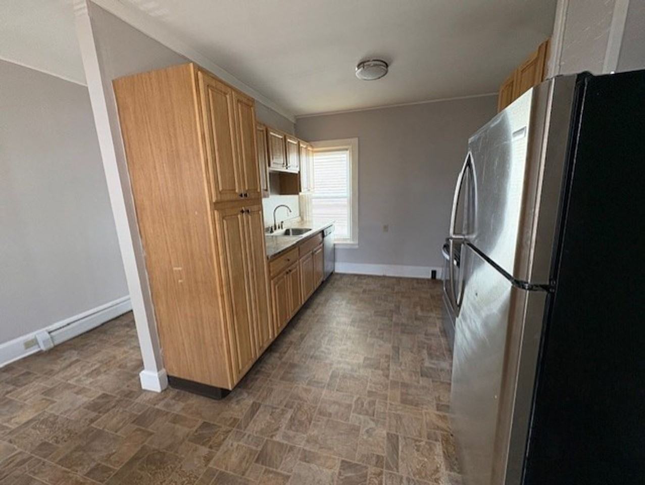 28 Harrison St #1 - Photo 2 of 13