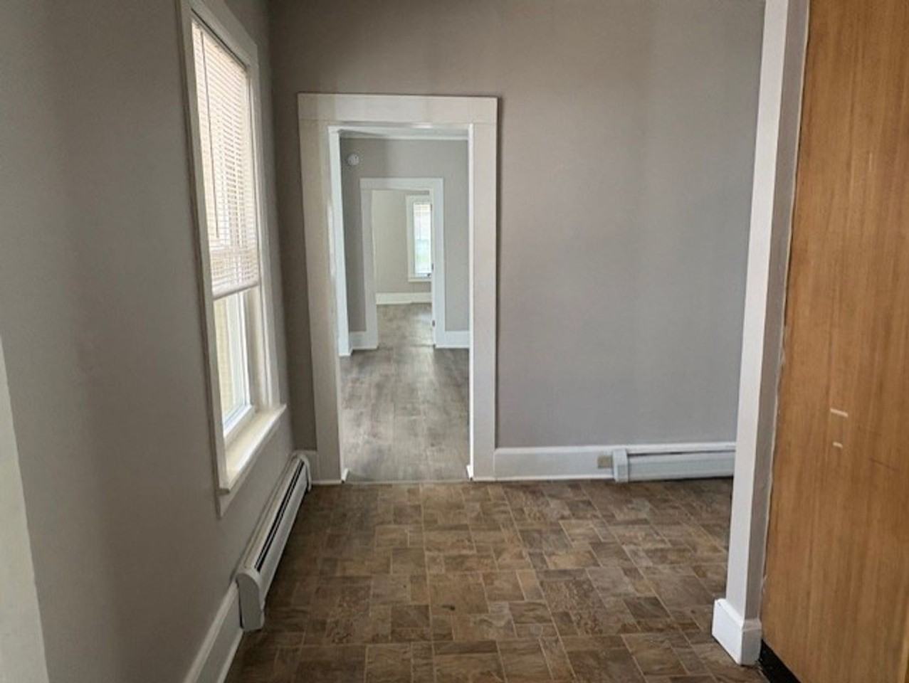 28 Harrison St #1 - Photo 3 of 13