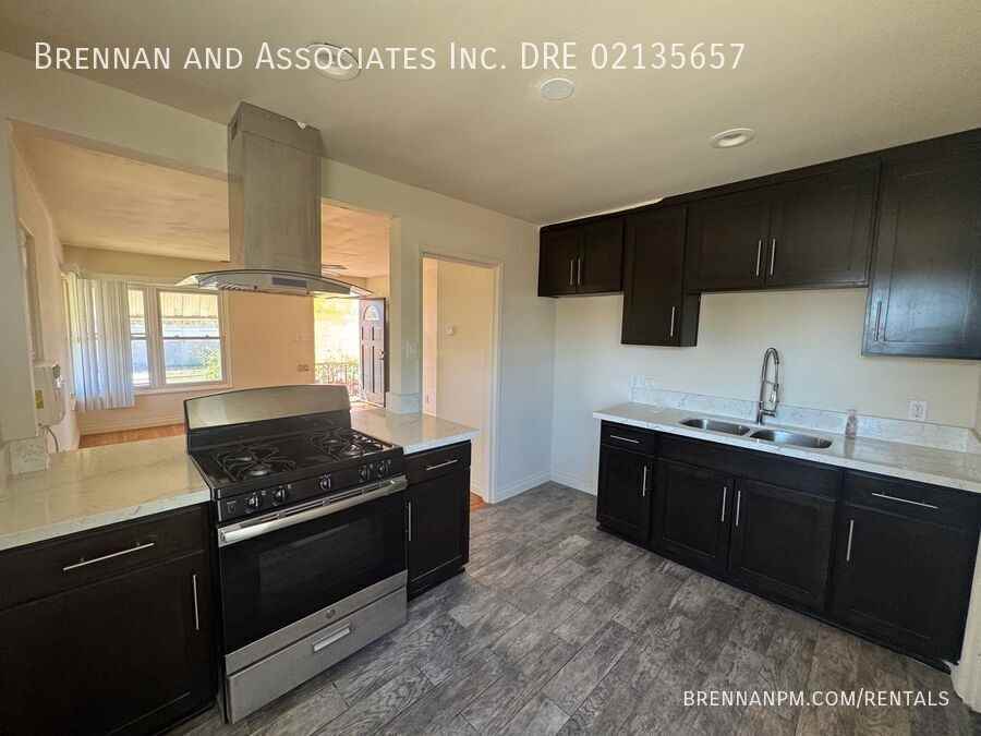 2985 Citronella St - Photo 6 of 24