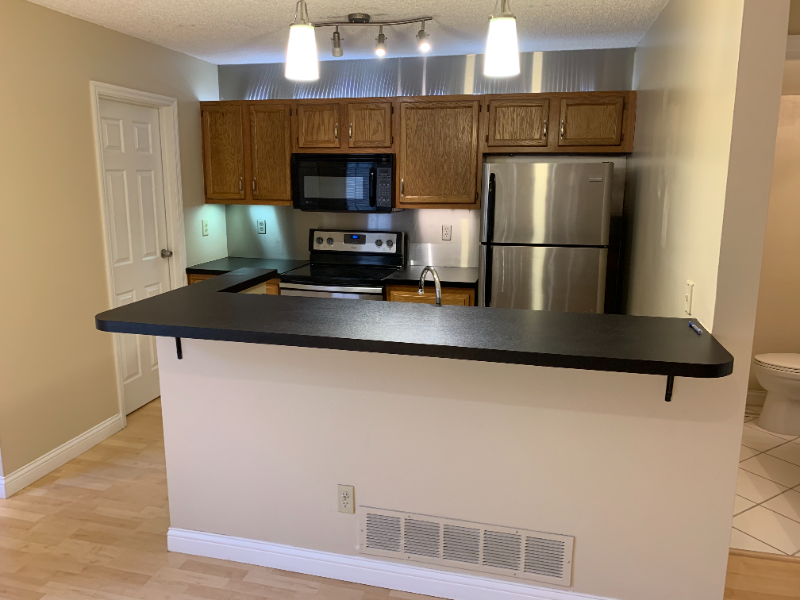 6752 Ashley Ct - Photo 5 of 32