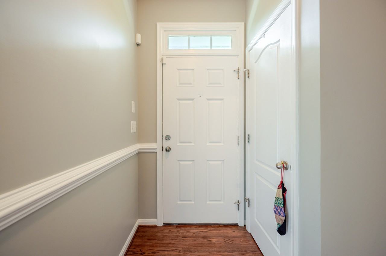 506 Ava Way Ne - Photo 7 of 33