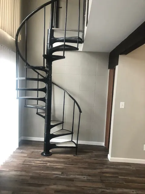 765 Lonedell Rd - Photo 3 of 5