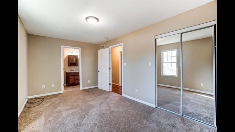 10562 Toulon Dr - Photo 3 of 14