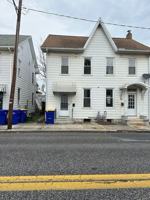 featured image of 32 W Simpson St