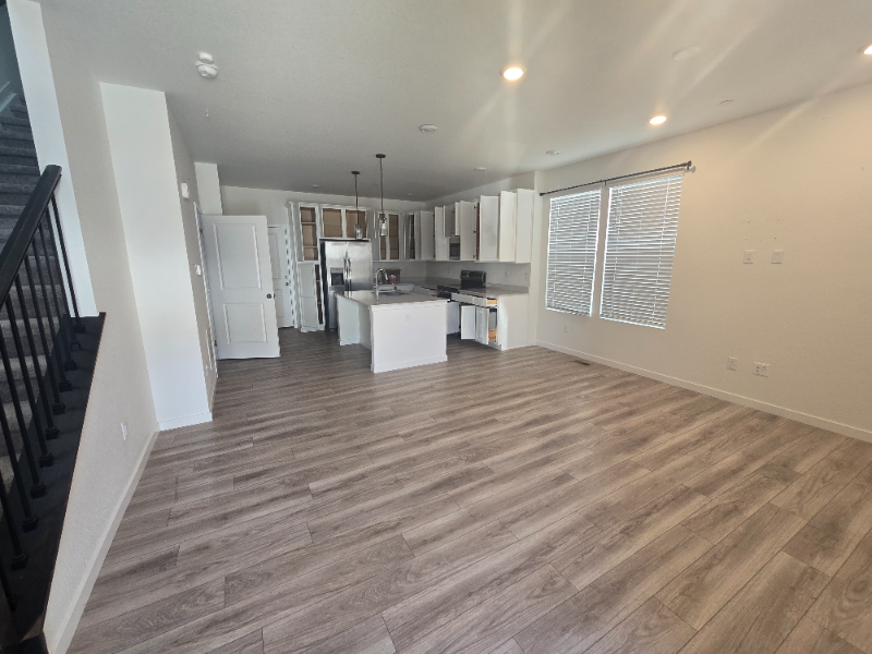 5383 Euclid Dr - Photo 3 of 27