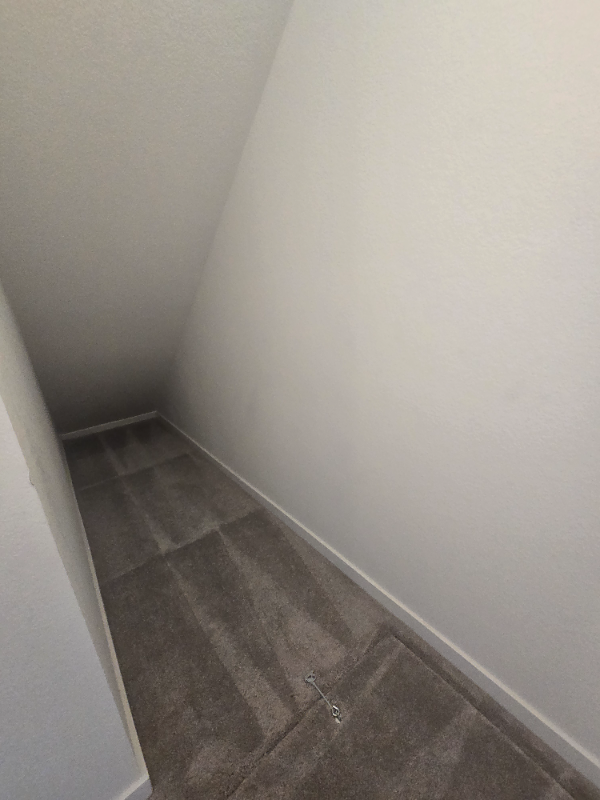 5383 Euclid Dr - Photo 7 of 27