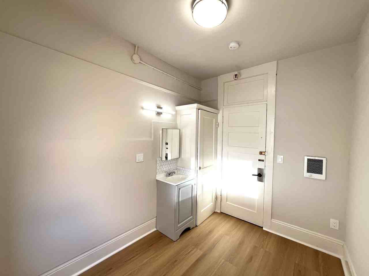 668 Clay St #58 - Photo 6 of 11