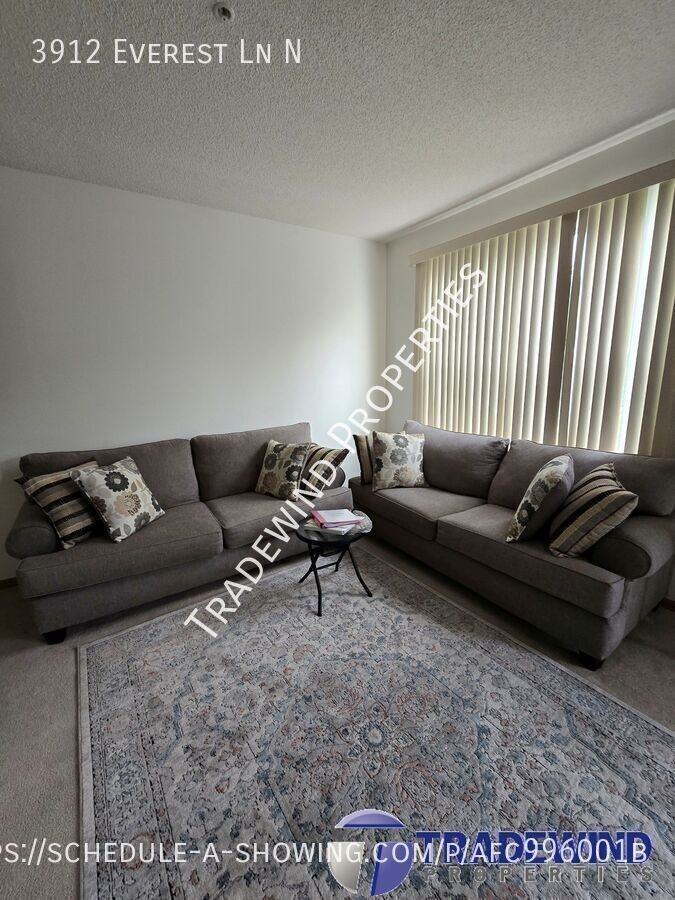 3912 Everest Ln N - Photo 5 of 17