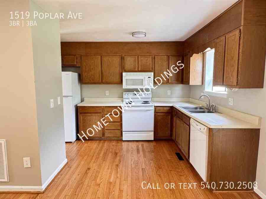 1519 Poplar Ave - Photo 4 of 20