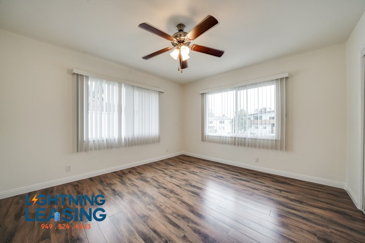 1061 S Stanley Ave #5A - Photo 3 of 23