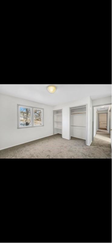 406 E Adams St - Photo 2 of 15