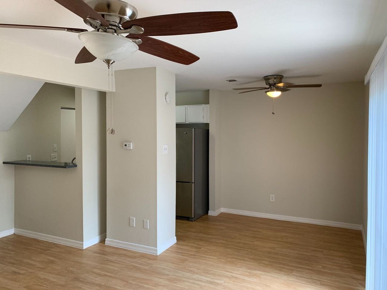 513 South Park Drive - Photo 7 of 18