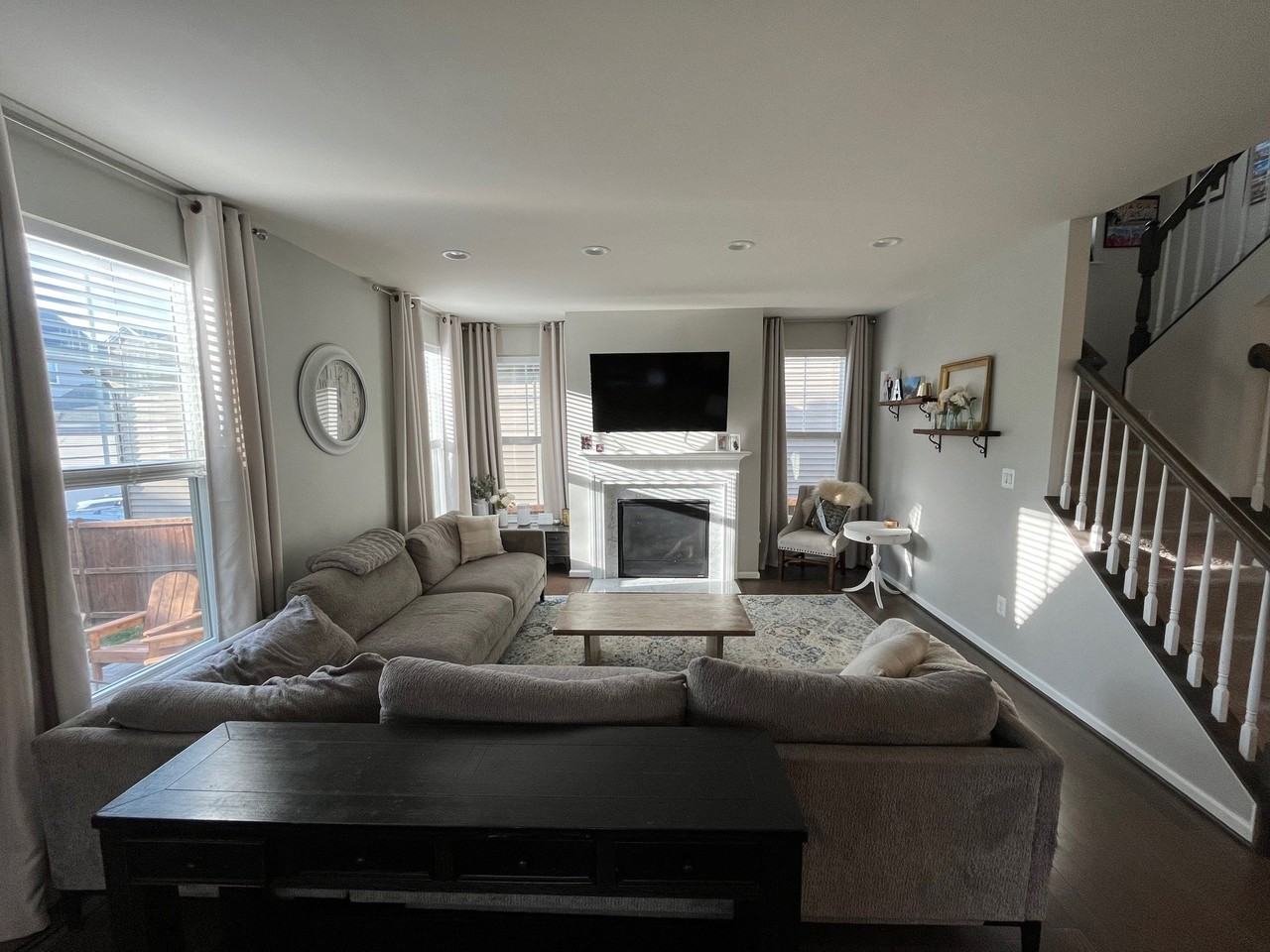 277 Pear Blossom Rd - Photo 2 of 11