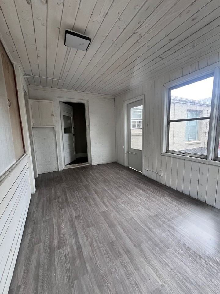 411 S 38th Ave - Photo 2 of 19