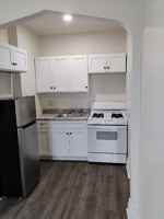 featured image of 323 Lehman St #4