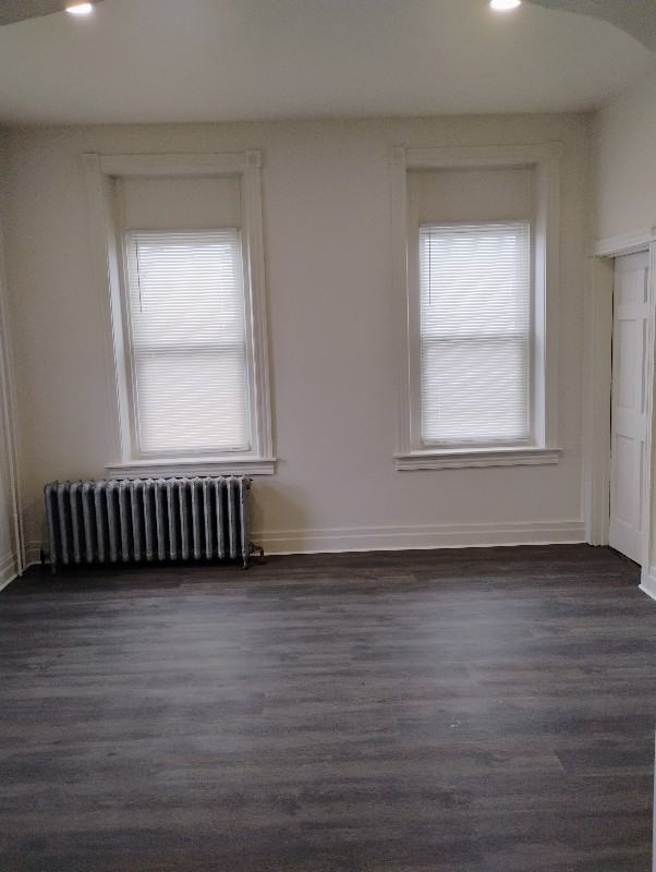 323 Lehman St #4 - Photo 3 of 8