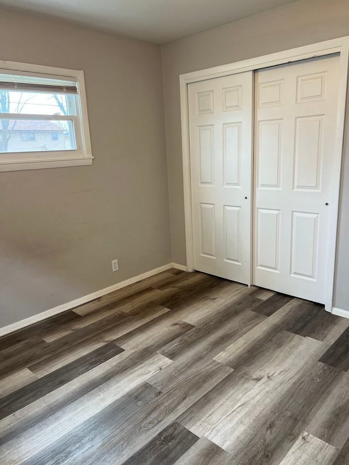 6046 N 61st St #2 - Photo 5 of 6