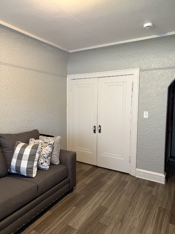 417 N 39th St #6 - Photo 2 of 7