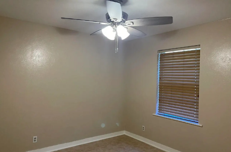 101 E Primrose Ln - Photo 6 of 10