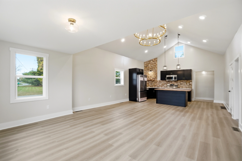 6290 Piquad Rd - Photo 5 of 26