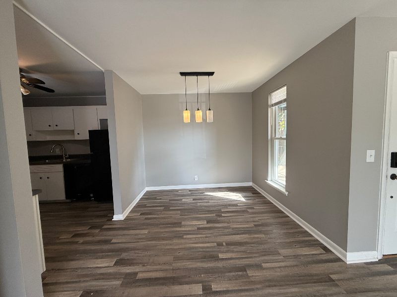 555 N Dupont Ave #B27 - Photo 6 of 20