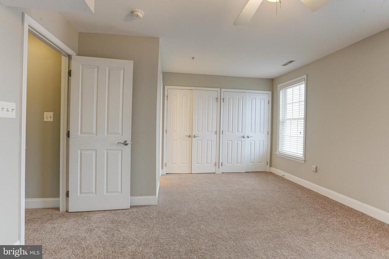 833 Ramsay St - Photo 3 of 11