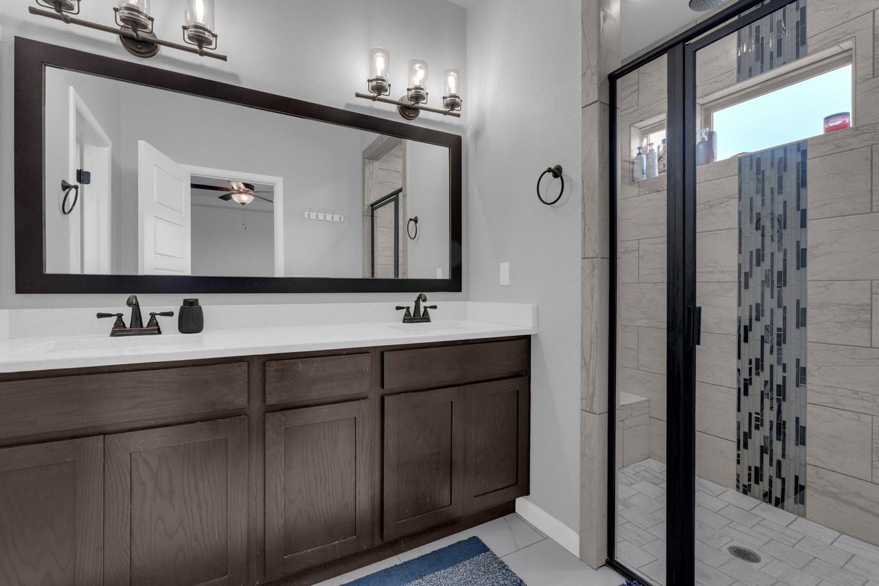 2508 Mike Price Dr - Photo 4 of 21