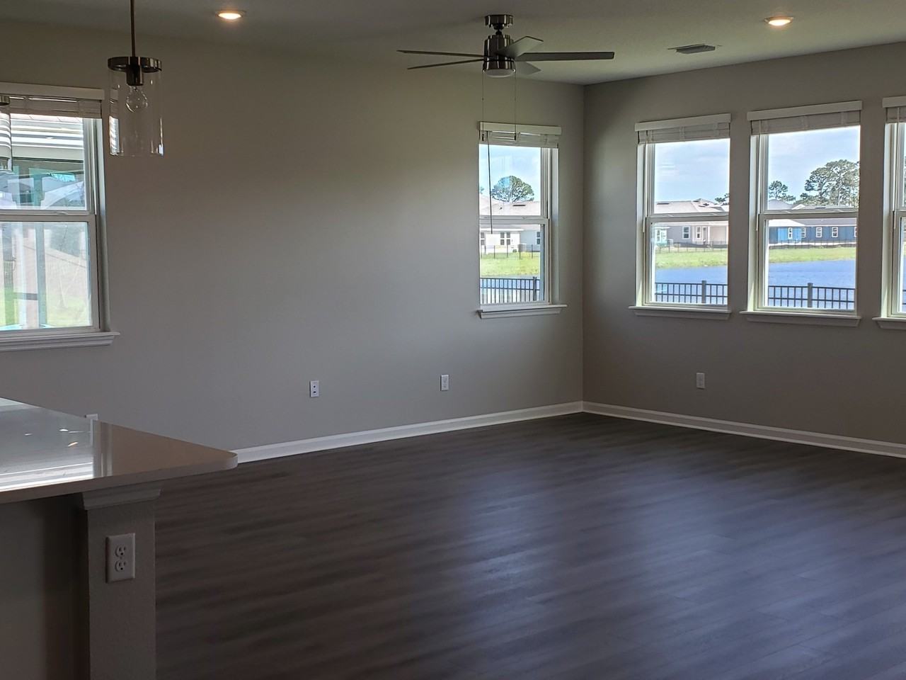 89 Signet Cir - Photo 7 of 28