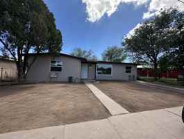 featured image of 23 W Eyman St