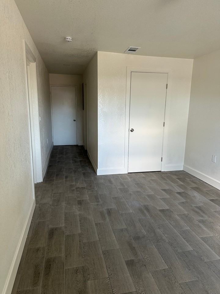 23 W Eyman St - Photo 3 of 8