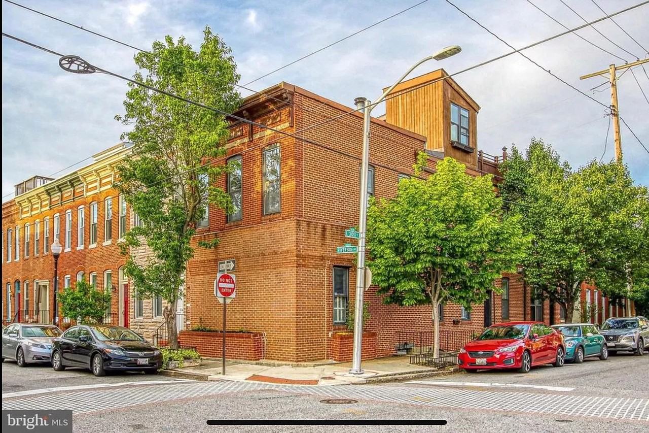 400 E Cross St #1 - Photo 2 of 20