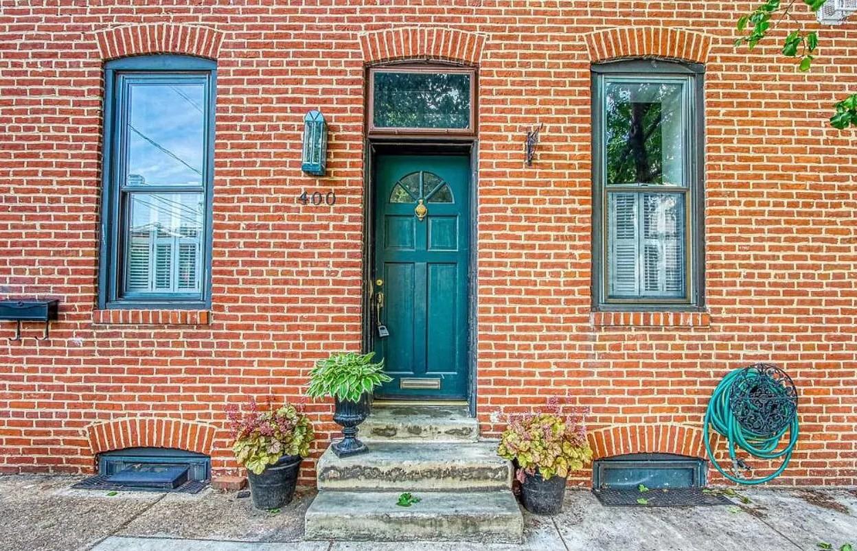 400 E Cross St #1 - Photo 3 of 20