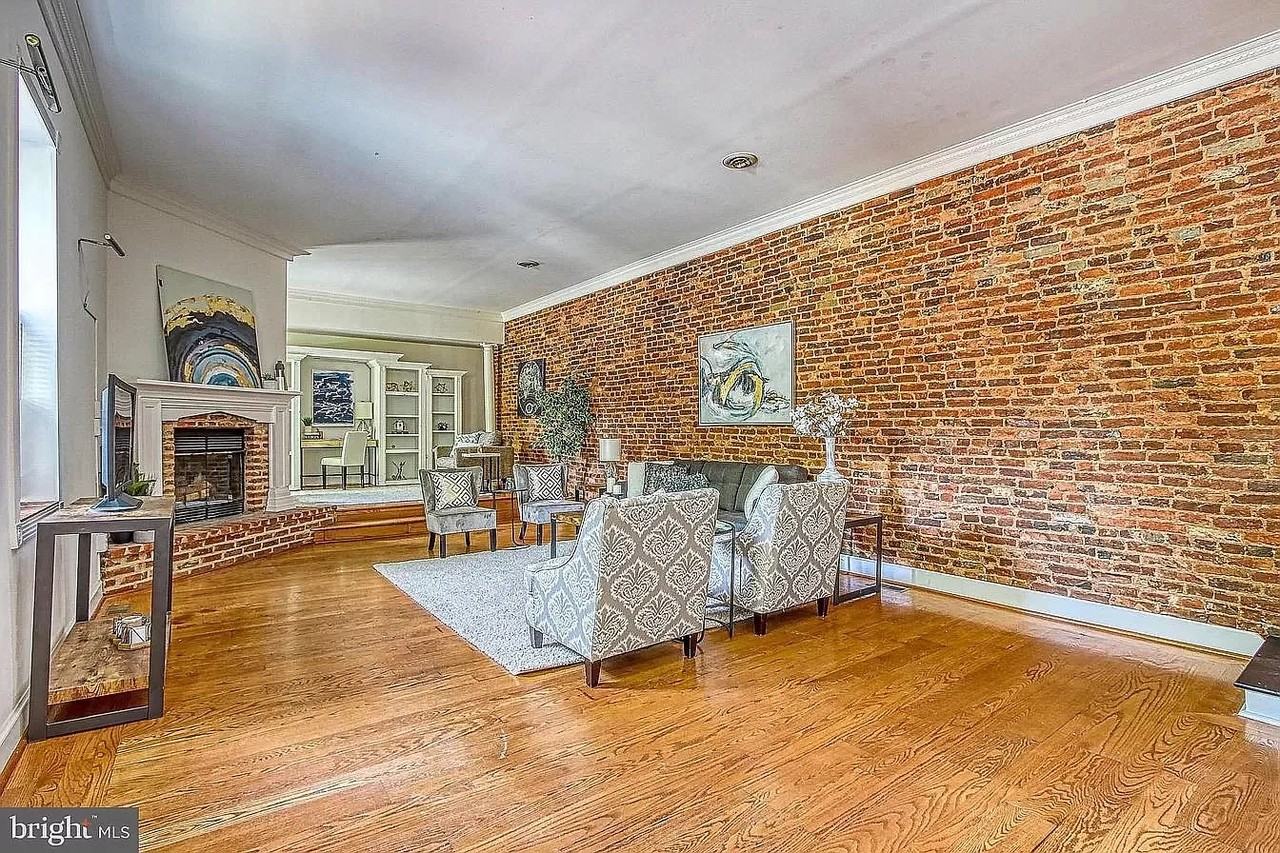 400 E Cross St #1 - Photo 5 of 20