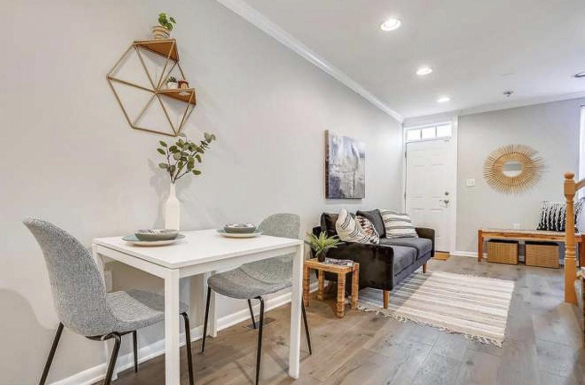 42 E Barney St - Photo 2 of 20