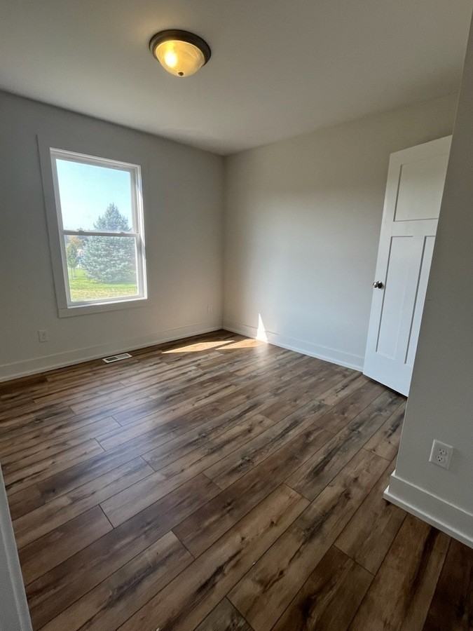 3228 Babylon Rd - Photo 4 of 7