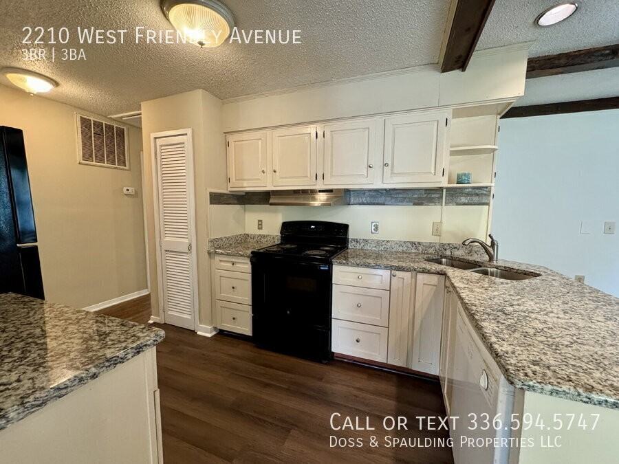 2210 W Friendly Ave - Photo 7 of 34