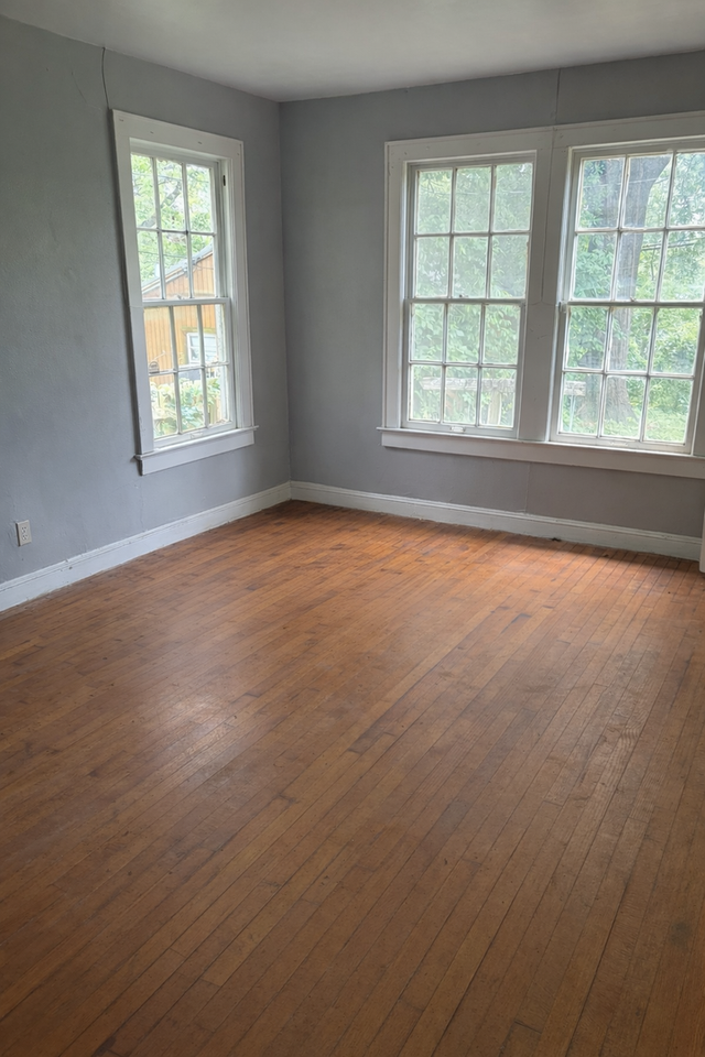 3515 Stonewall St - Photo 3 of 6