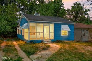 3420 Darien St - Photo 1 of 1