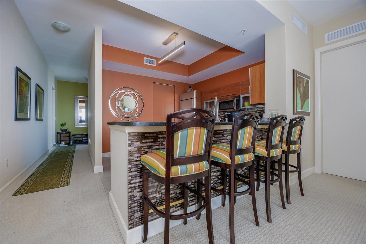 Brandon St #LPH1 - Photo 6 of 20