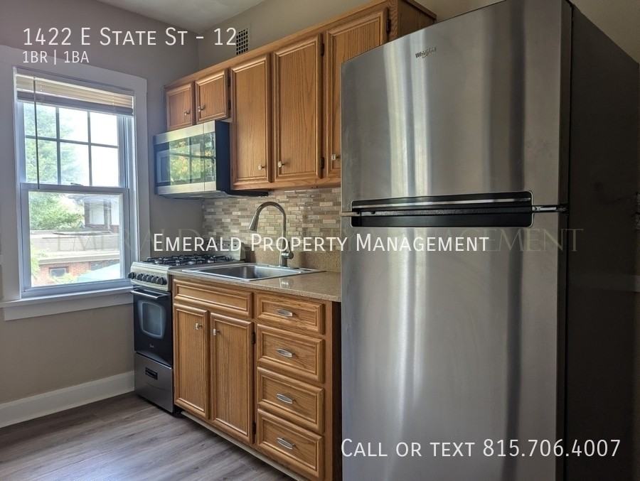 1422 E State St #12 - Photo 4 of 8