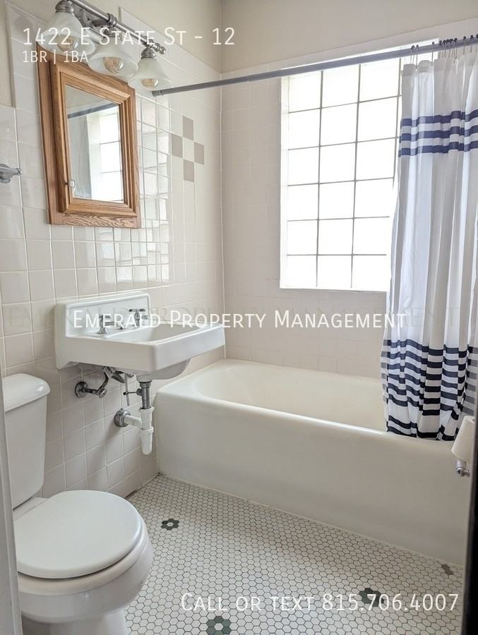 1422 E State St #12 - Photo 7 of 8