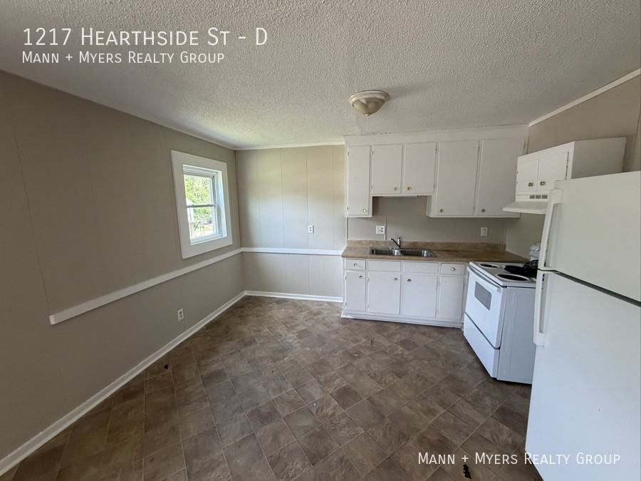 1217 Hearthside St #D - Photo 6 of 6