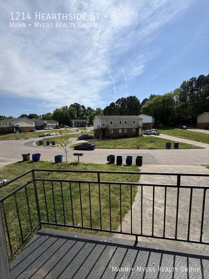 1214 Hearthside St #B - Photo 2 of 8