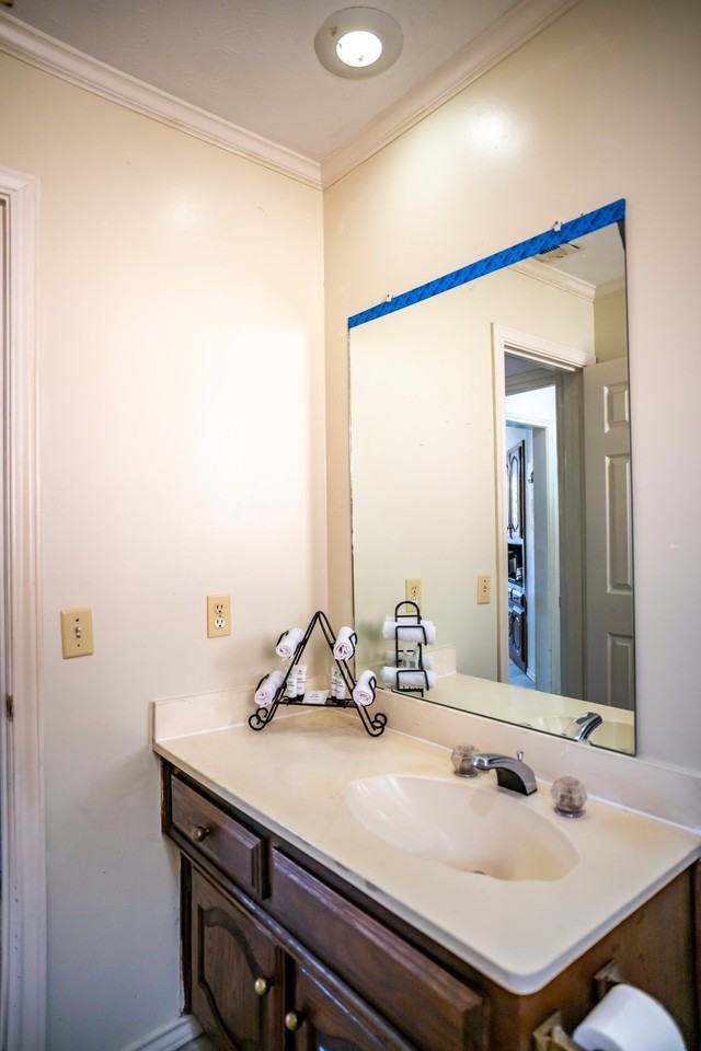 3706 Bishop Hill Dr - Photo 7 of 16