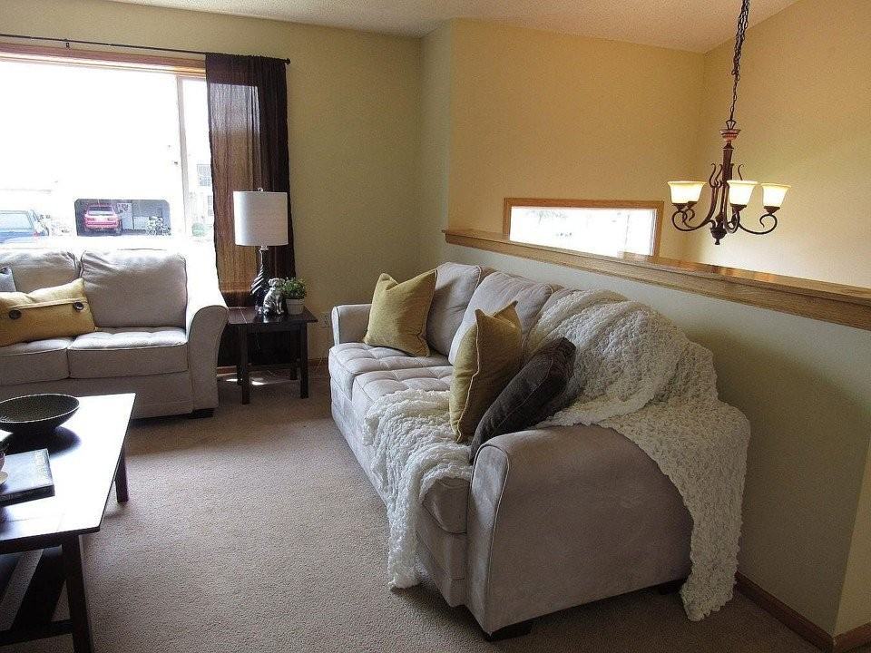 4184 Jansen Ave Ne - Photo 3 of 16