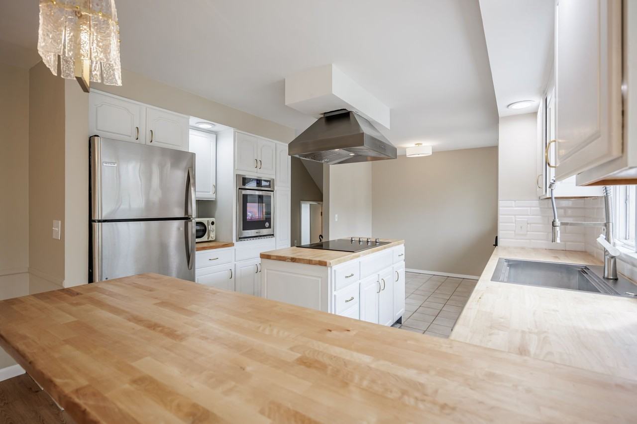 10 Stuyvesant Rd - Photo 7 of 18