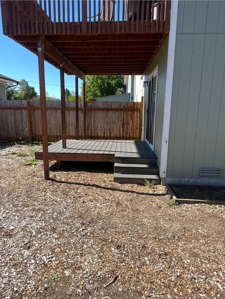 6011 E F St #B - Photo 3 of 8