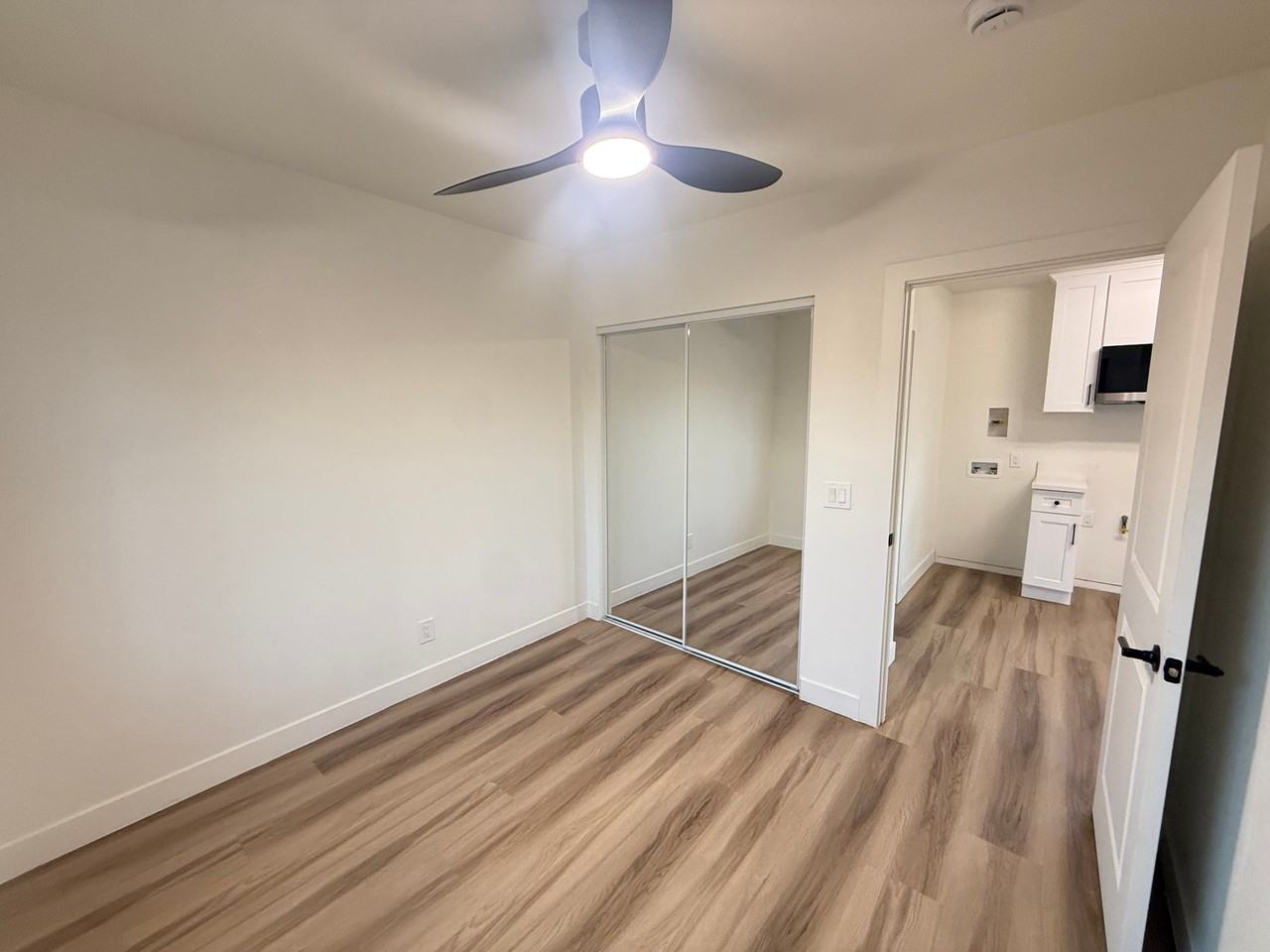 1012 W Vesta St #B - Photo 6 of 9