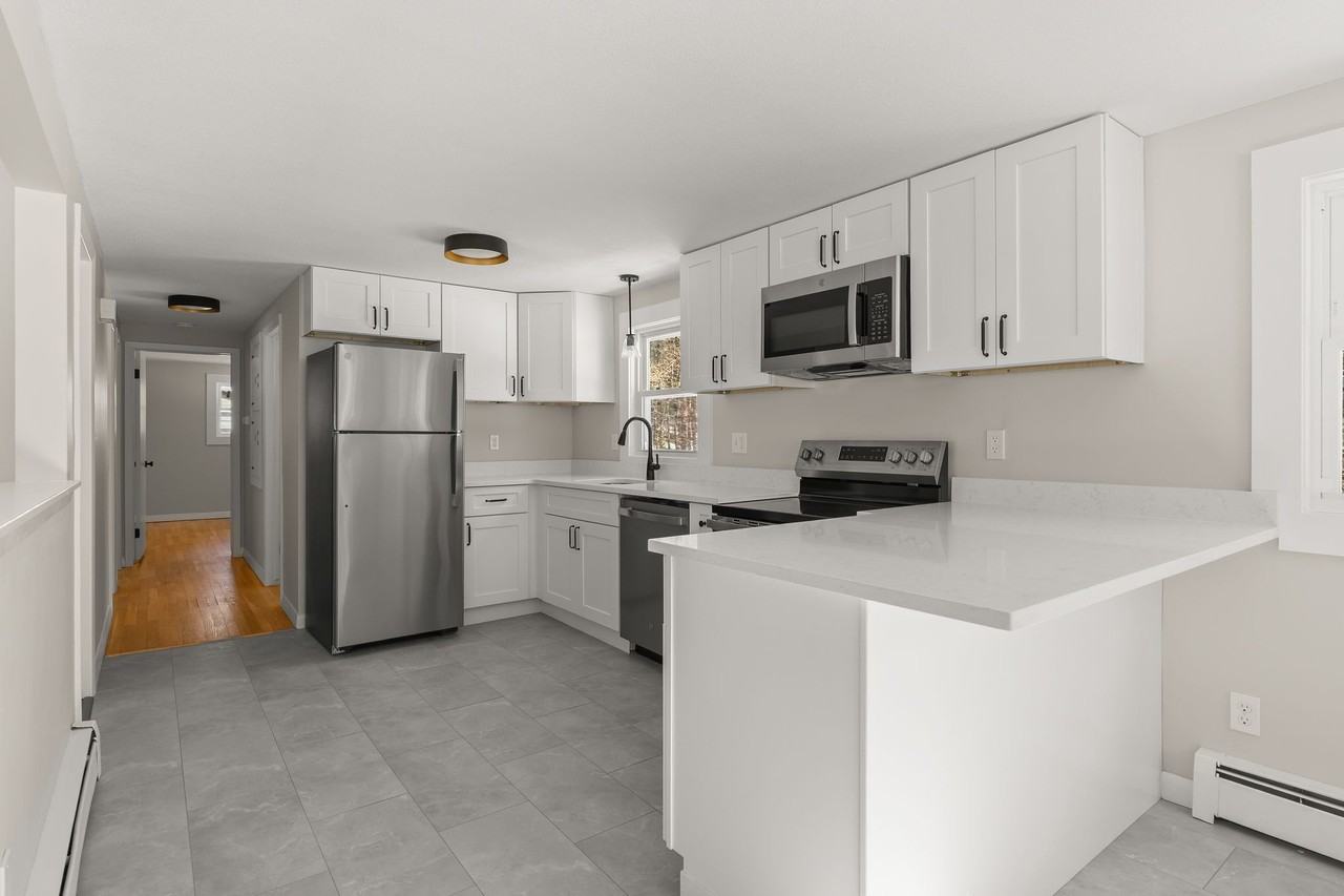 41 Scadding St - Photo 4 of 12